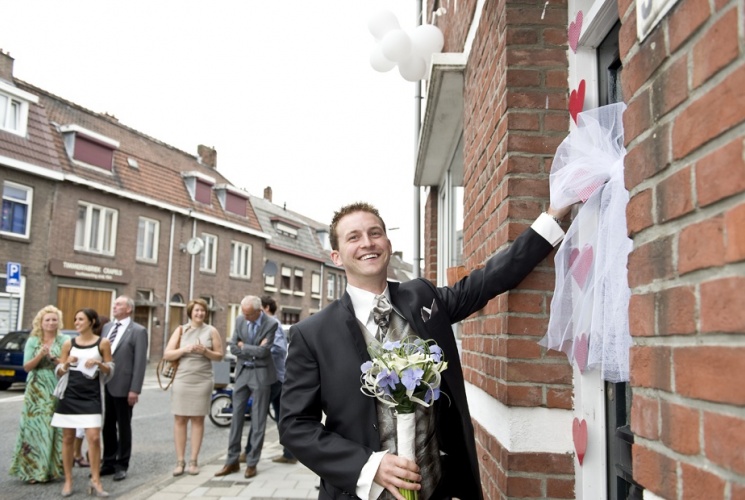 Spontane Hochzeitsfotografie Limburg: Hochzeitsreportage in Schinveld, Schinvelderhoeve