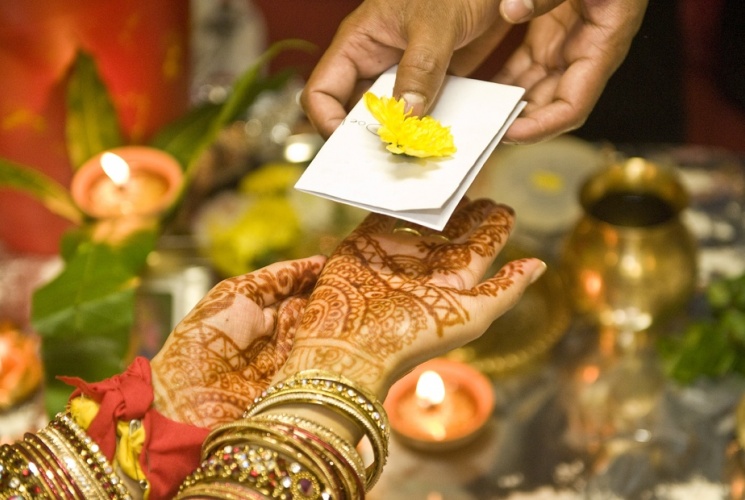 Hinduistische Hochzeitszeremonie: Hochzeitsfotograf für kulturelle Hochzeitsfotografie in Rotterdam